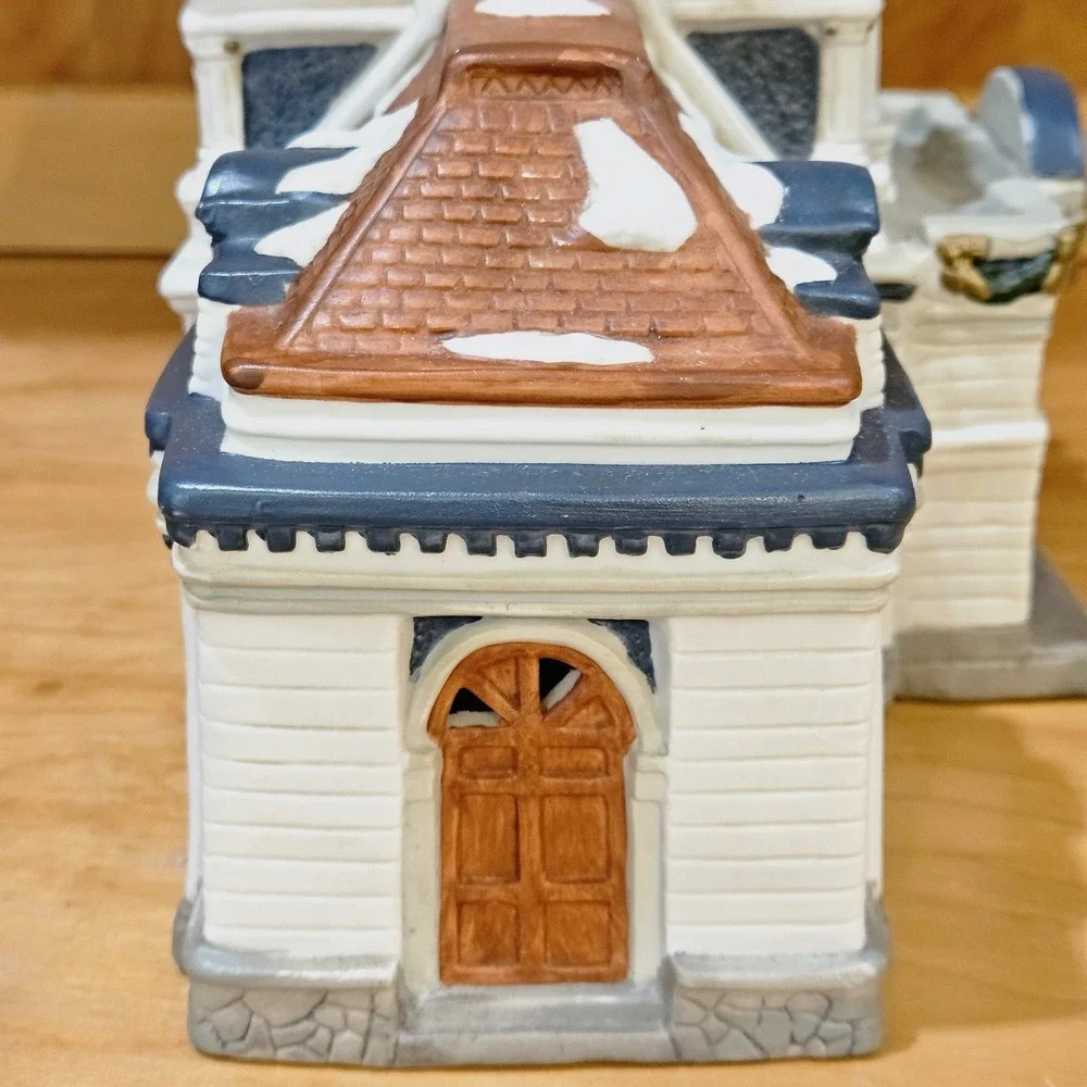 Mervyn's Village Square Museum Lighted New Cord Ltd Ed 1994 Christmas Box/Styro